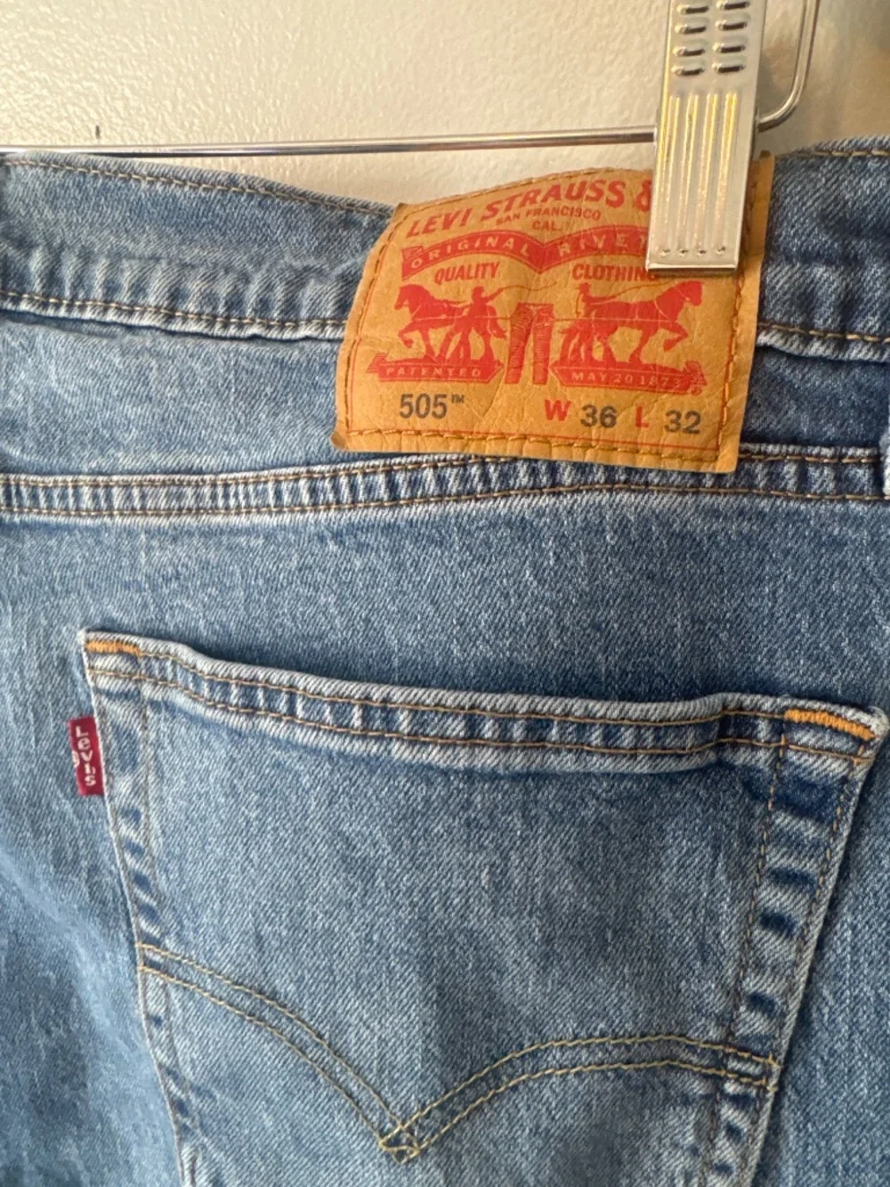 Levi Strauss and Company style 505 size 36x32